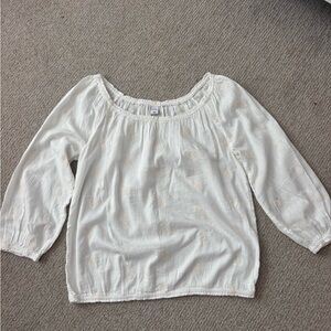 Old Navy pineapple white top